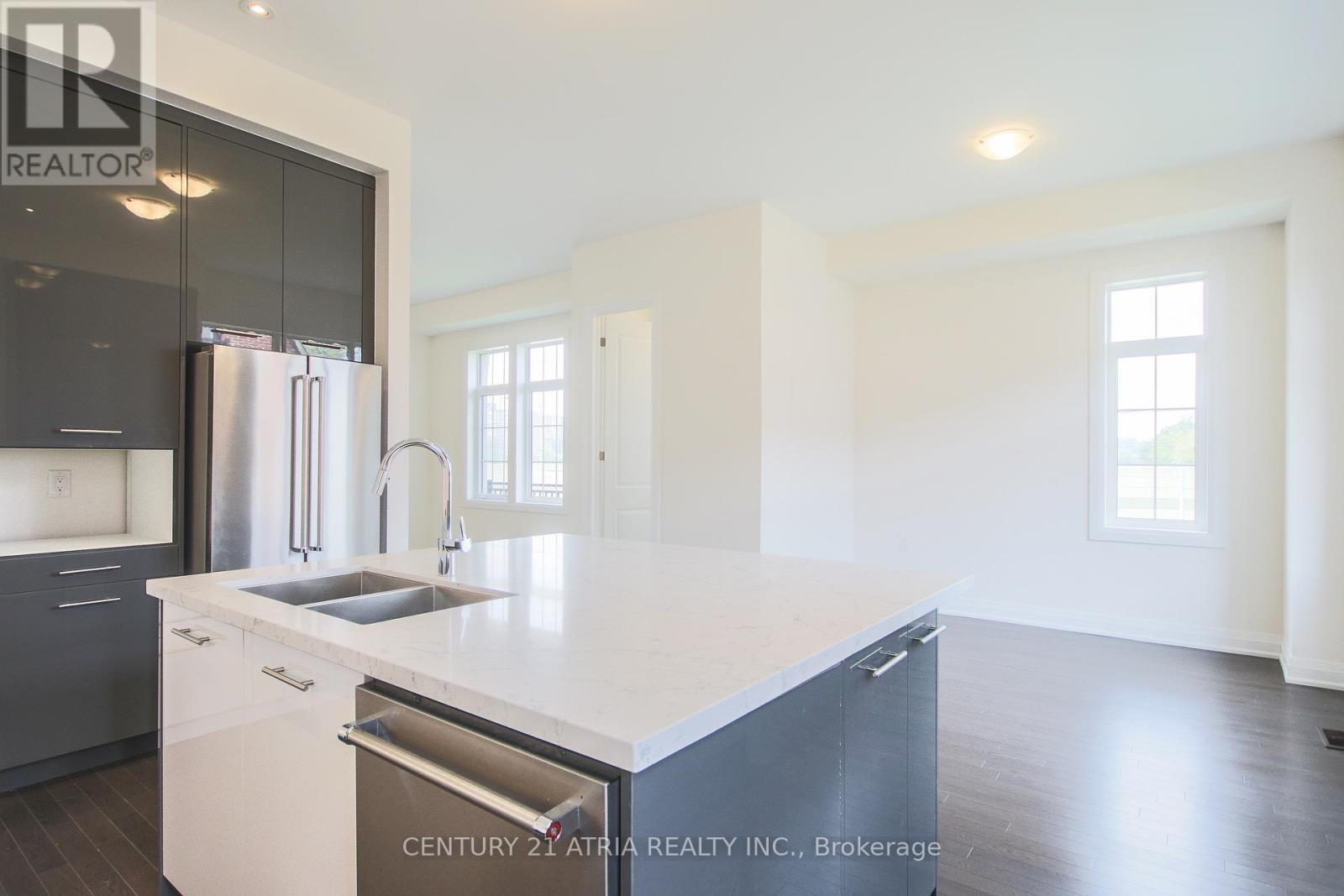 1671 Vellore Crescent, Mississauga, Ontario  L5G 0C3 - Photo 15 - W12655920