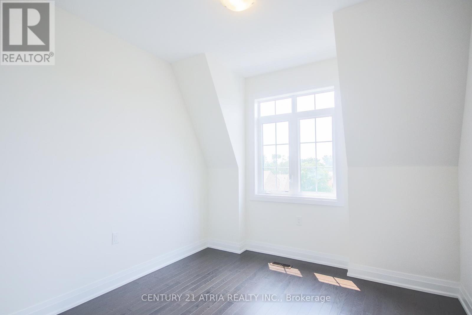 1671 Vellore Crescent, Mississauga, Ontario  L5G 0C3 - Photo 28 - W12655920