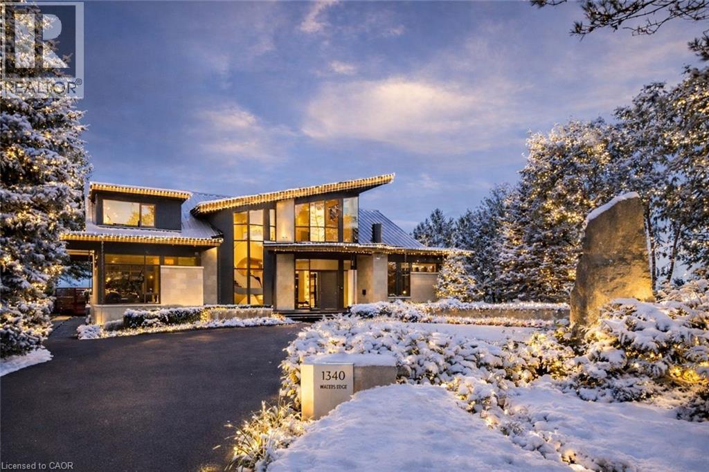 <div class="slider-price">$15,749,000</div><p>1540 Watersedge Road, Mississauga, Ontario</p>