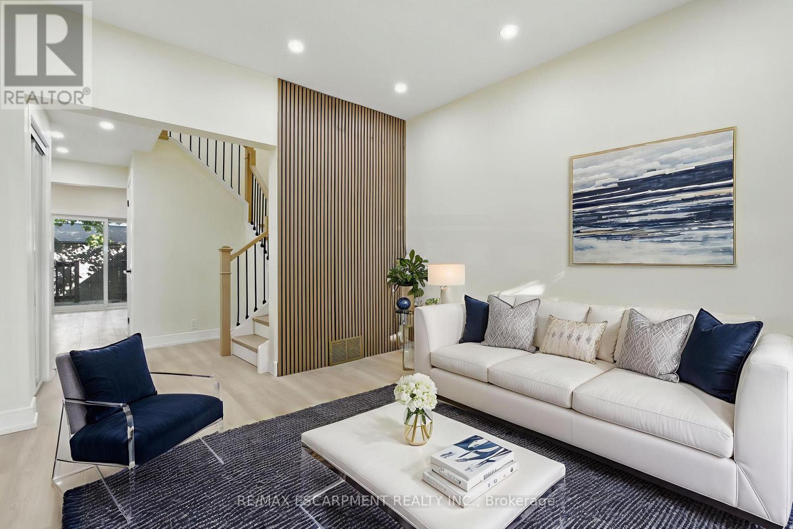 9 Alice Street, Hamilton, Ontario  L8H 4R5 - Photo 7 - X12655864