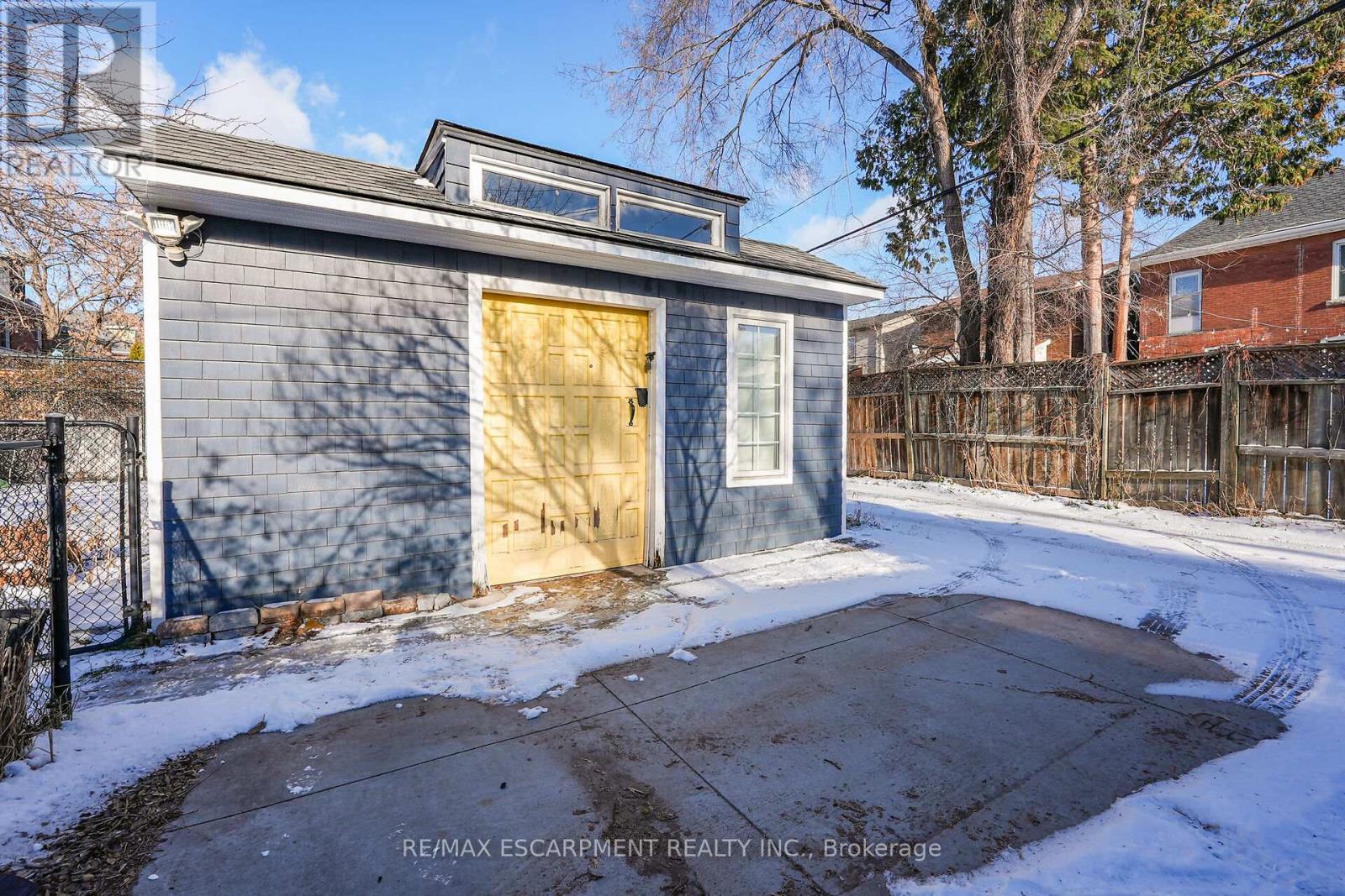 207 Edgemont Street S, Hamilton, Ontario  L8K 2J1 - Photo 31 - X12655946