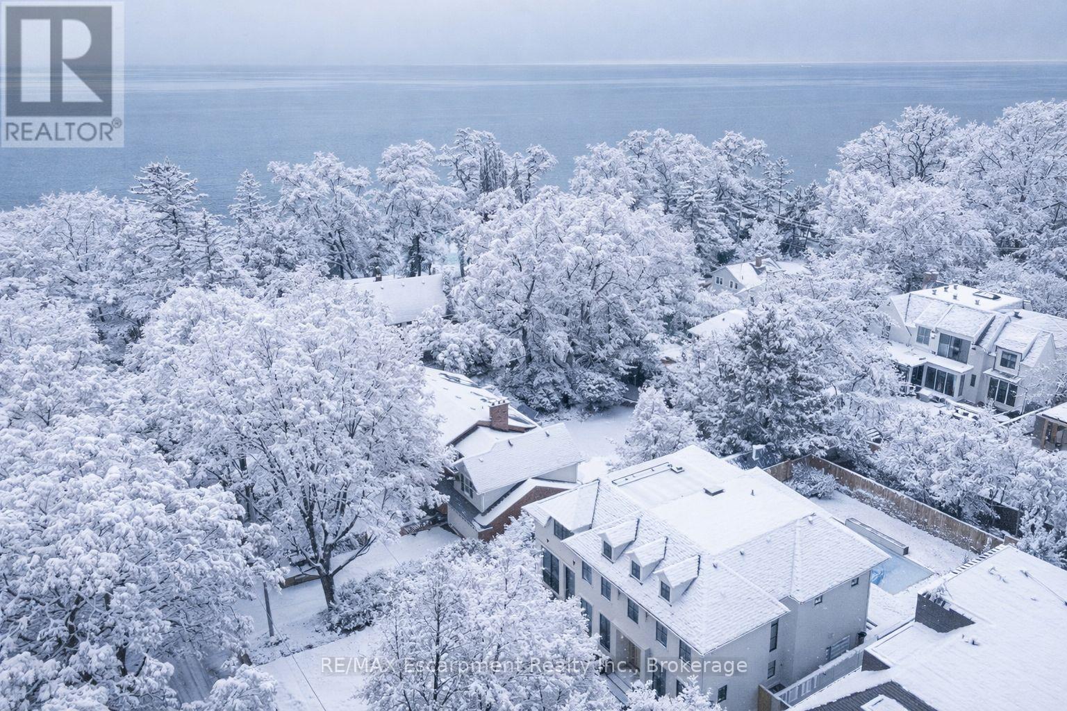 46 Second Street, Oakville, Ontario  L6J 3T2 - Photo 50 - W12405463