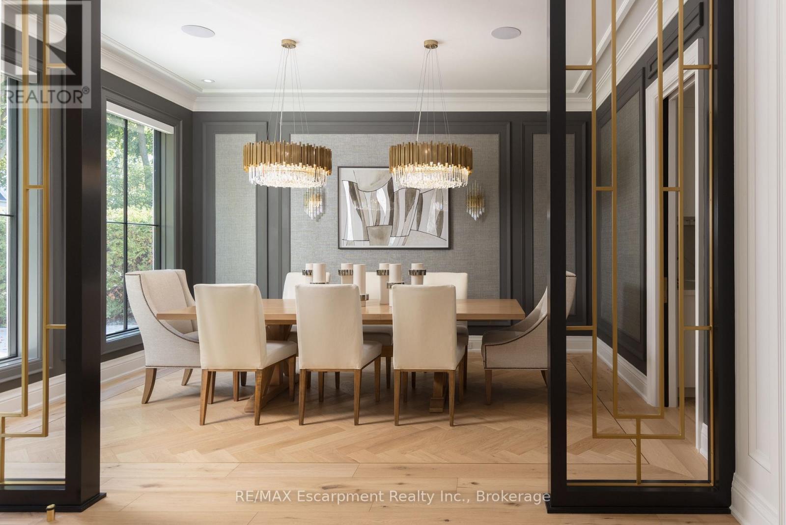 46 Second Street, Oakville, Ontario  L6J 3T2 - Photo 8 - W12405463