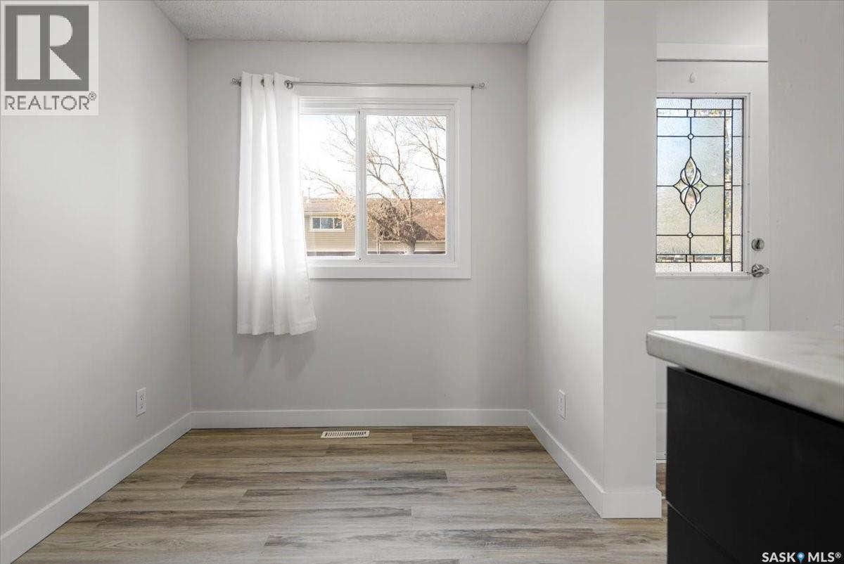 3806 Castle Road, Regina, Saskatchewan  S4S 6M7 - Photo 3 - SK026012