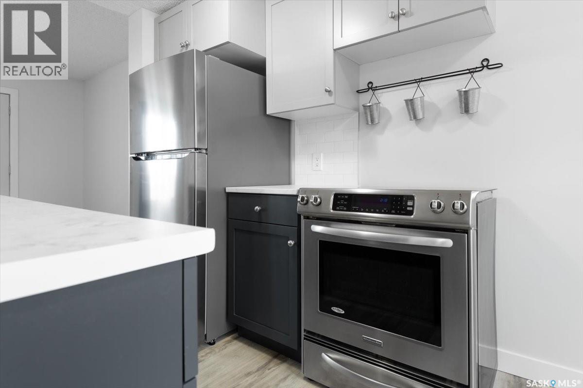 3806 Castle Road, Regina, Saskatchewan  S4S 6M7 - Photo 5 - SK026012