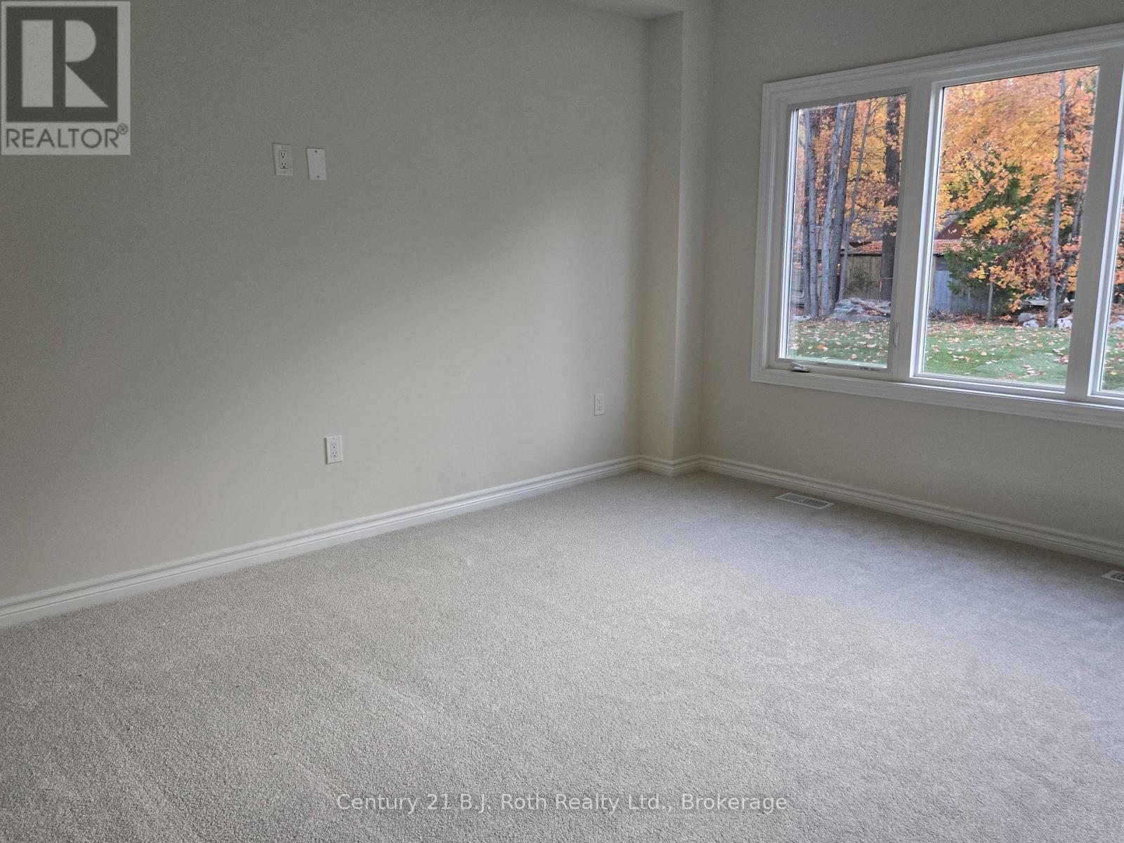 115 Beechwood Forest Lane, Gravenhurst, Ontario  P1P 0H8 - Photo 10 - X12656016