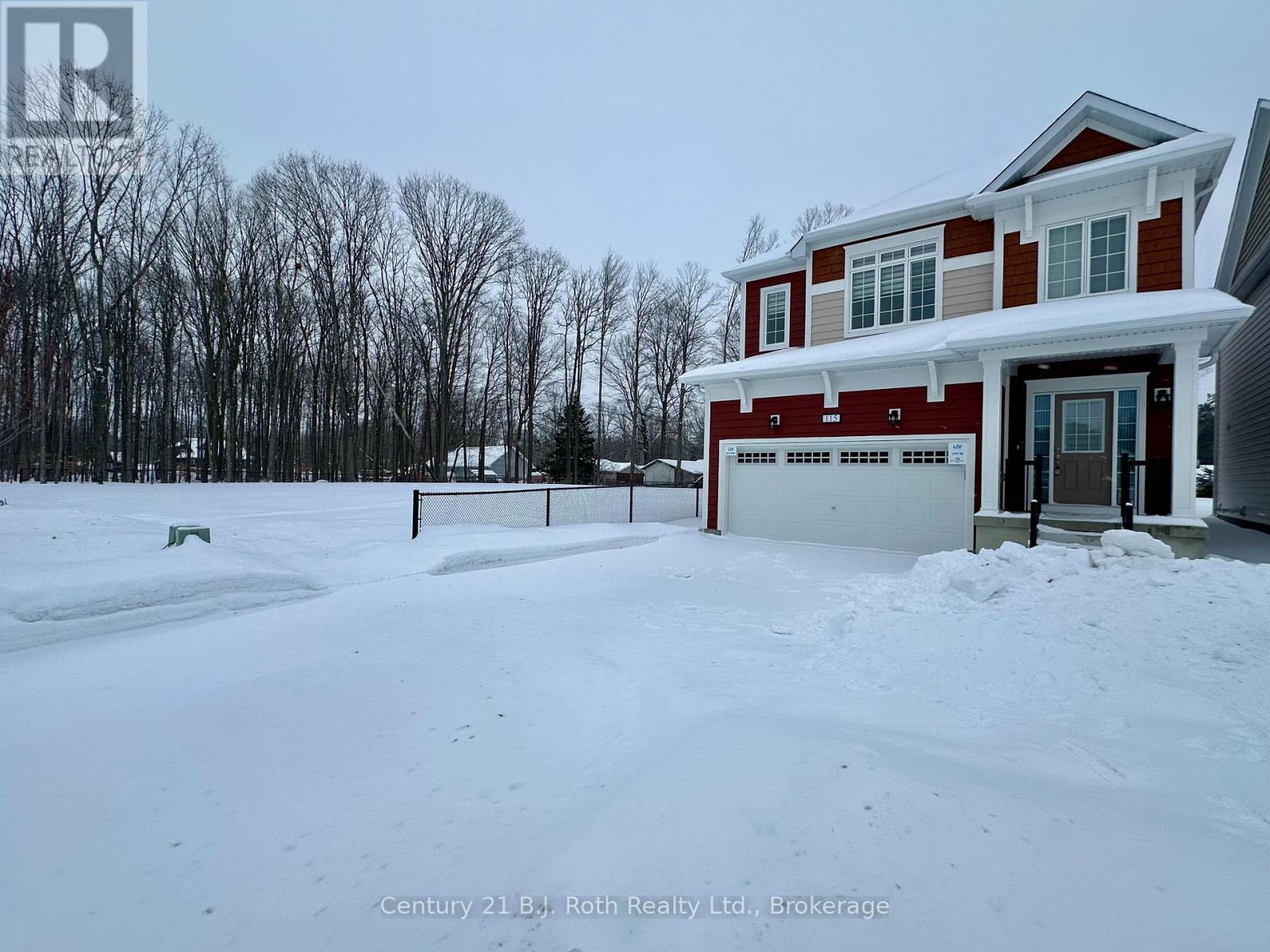 115 Beechwood Forest Lane, Gravenhurst, Ontario  P1P 0H8 - Photo 3 - X12656016