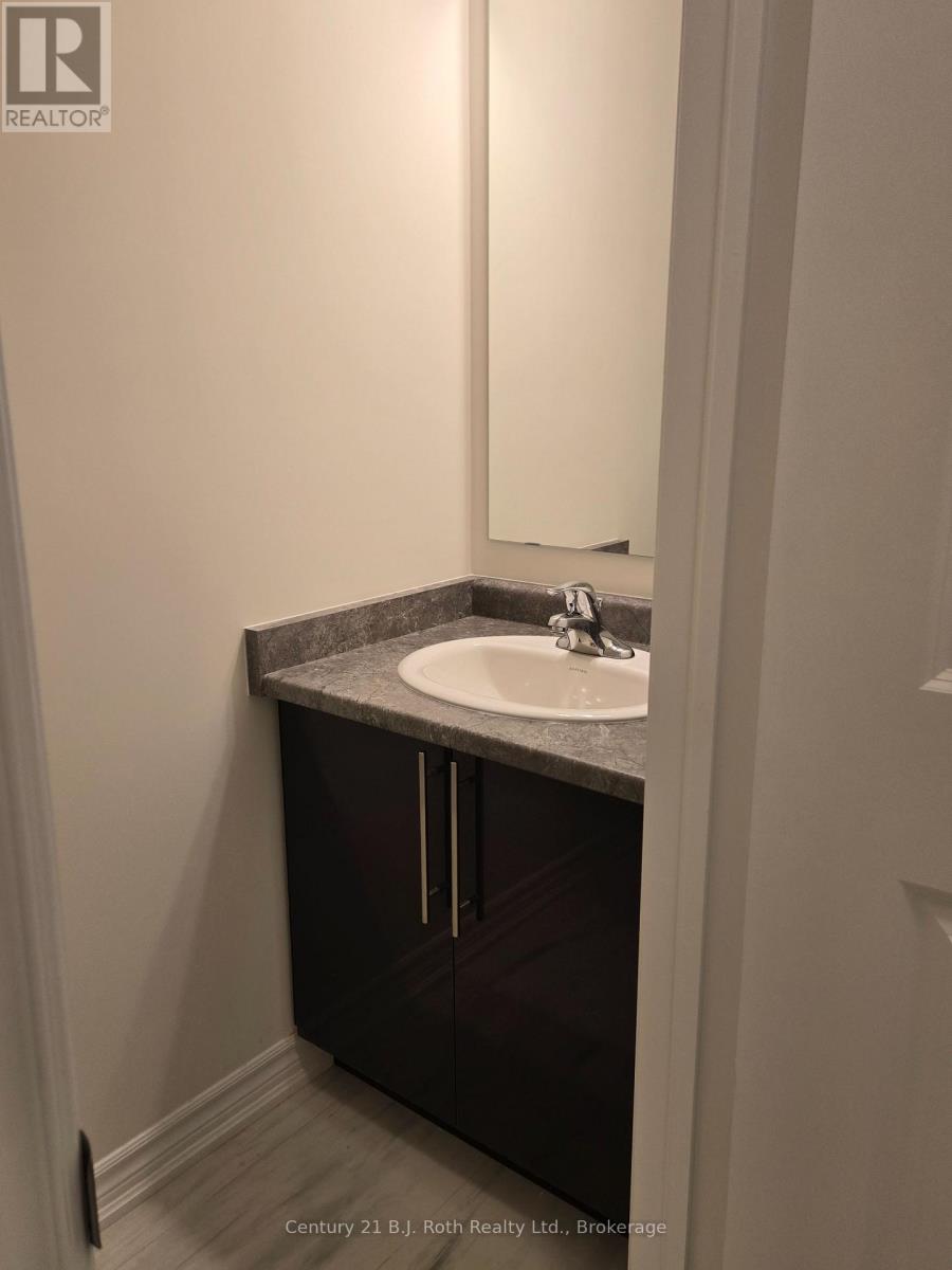 115 Beechwood Forest Lane, Gravenhurst, Ontario  P1P 0H8 - Photo 8 - X12656016