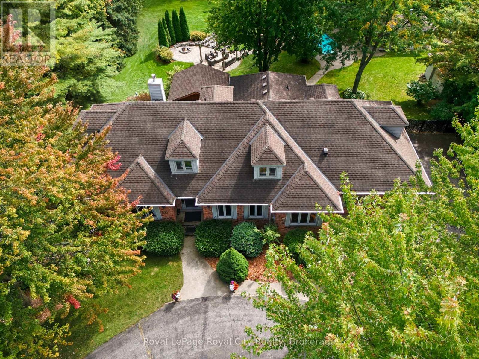 55 Bridle Path, Puslinch, Ontario  N0B 2J0 - Photo 4 - X12656072