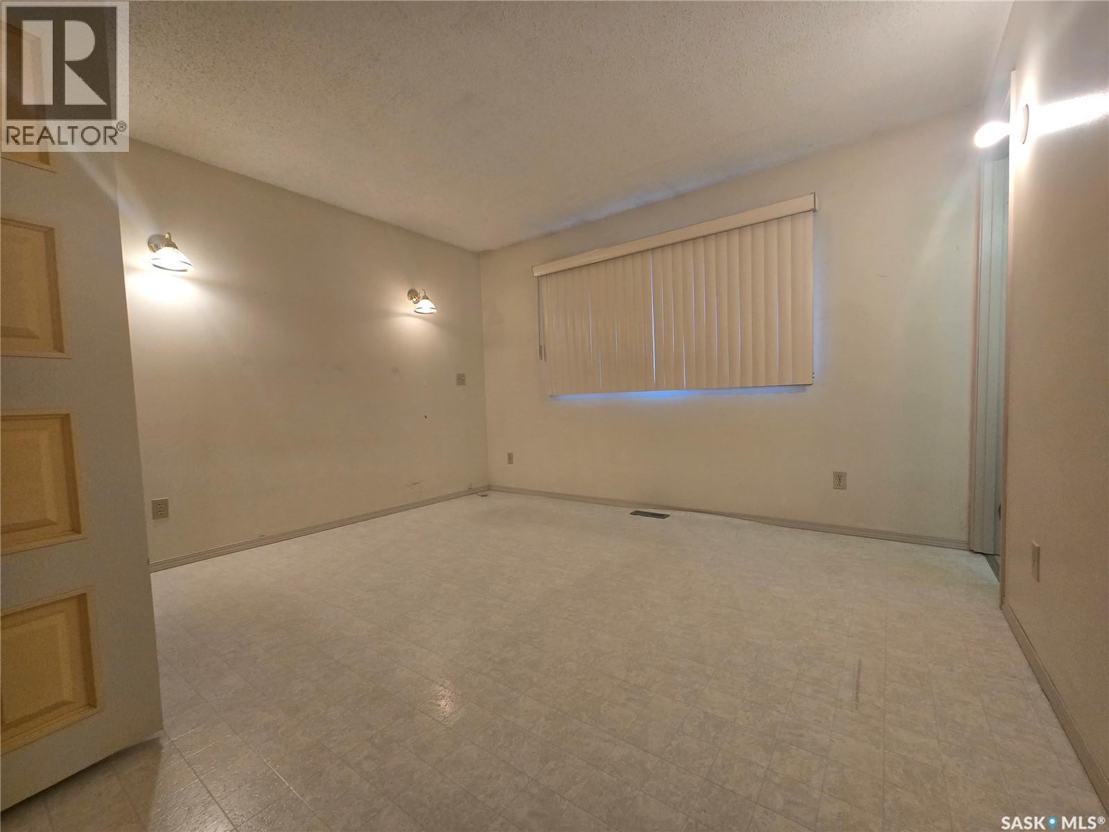 215 Heward Street, Stoughton, Saskatchewan  S0G 4T0 - Photo 5 - SK012948