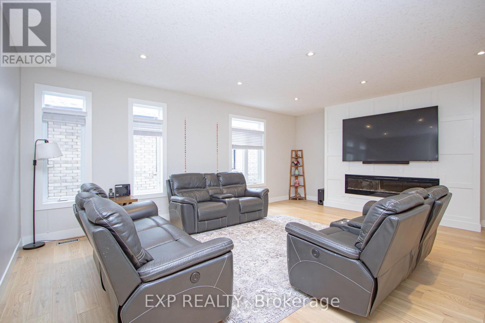 3291 Regiment Road, London South, Ontario  N6P 0G5 - Photo 18 - X12655972