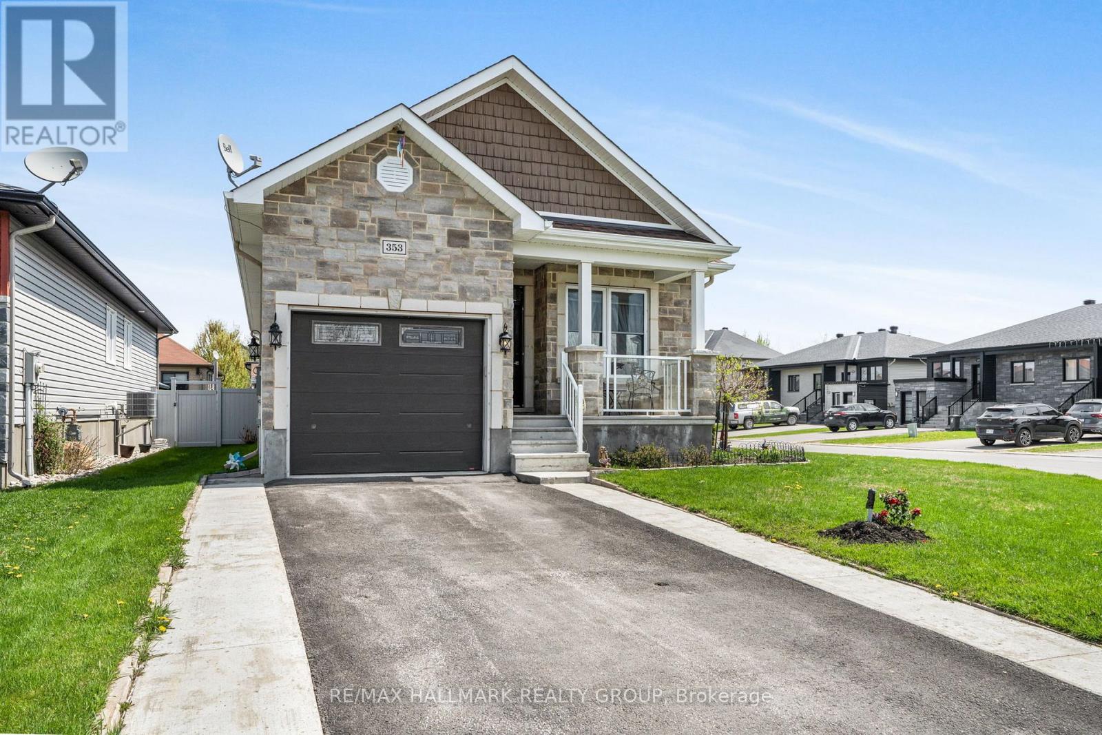 353 Trillium Circle, Alfred And Plantagenet, Ontario  K0A 3K0 - Photo 3 - X12656036