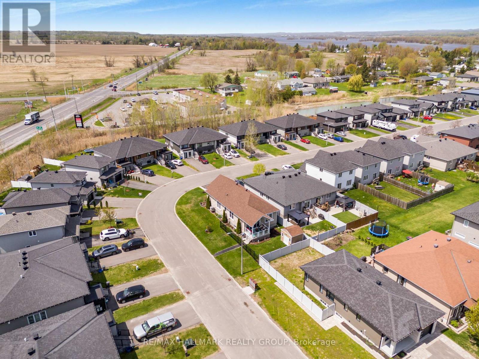 353 Trillium Circle, Alfred And Plantagenet, Ontario  K0A 3K0 - Photo 33 - X12656036