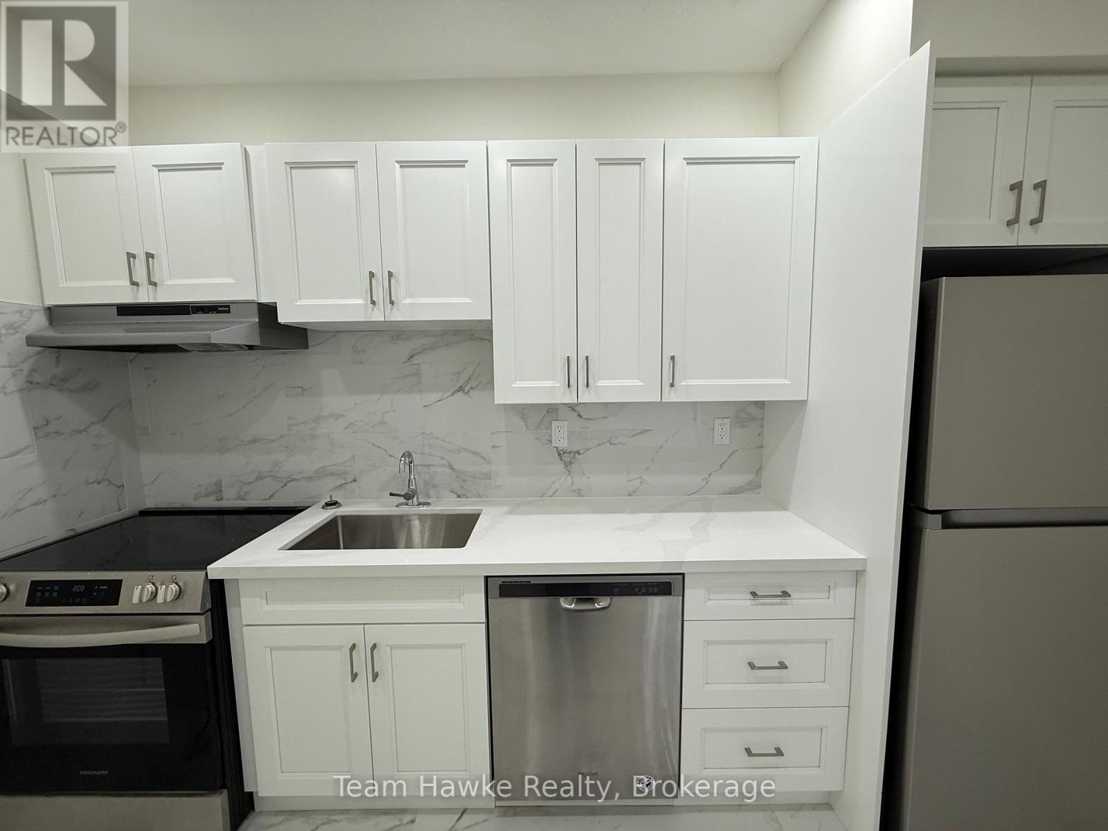 13 - 521 Bay Street, Midland, Ontario  L4R 1L2 - Photo 3 - S12529926