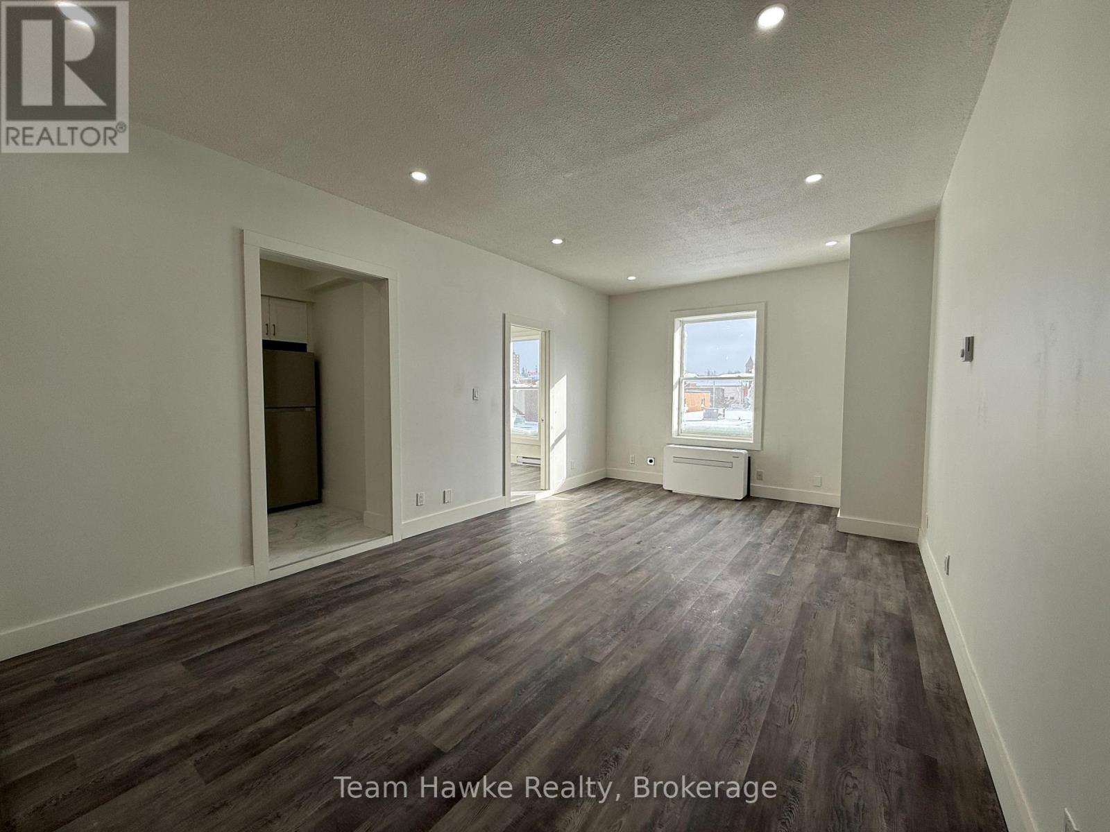 13 - 521 Bay Street, Midland, Ontario  L4R 1L2 - Photo 8 - S12529926