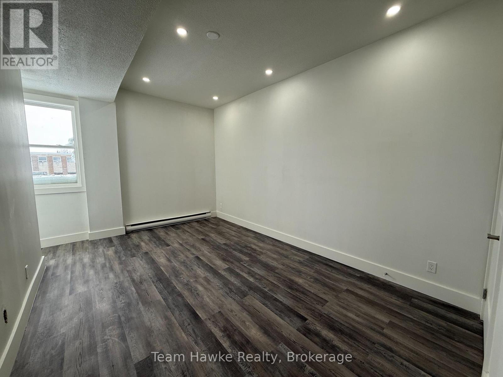 13 - 521 Bay Street, Midland, Ontario  L4R 1L2 - Photo 7 - S12529926