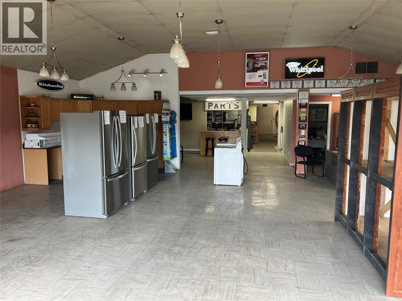 1809 Cranbrook Street N, Cranbrook, British Columbia  V1C 3S9 - Photo 8 - 10371730