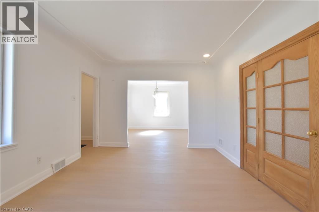 238 Lowther Street N, Cambridge, Ontario  N3H 1Y1 - Photo 8 - 40795455