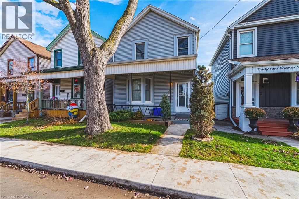 36 CHEEVER Street, Hamilton, Ontario