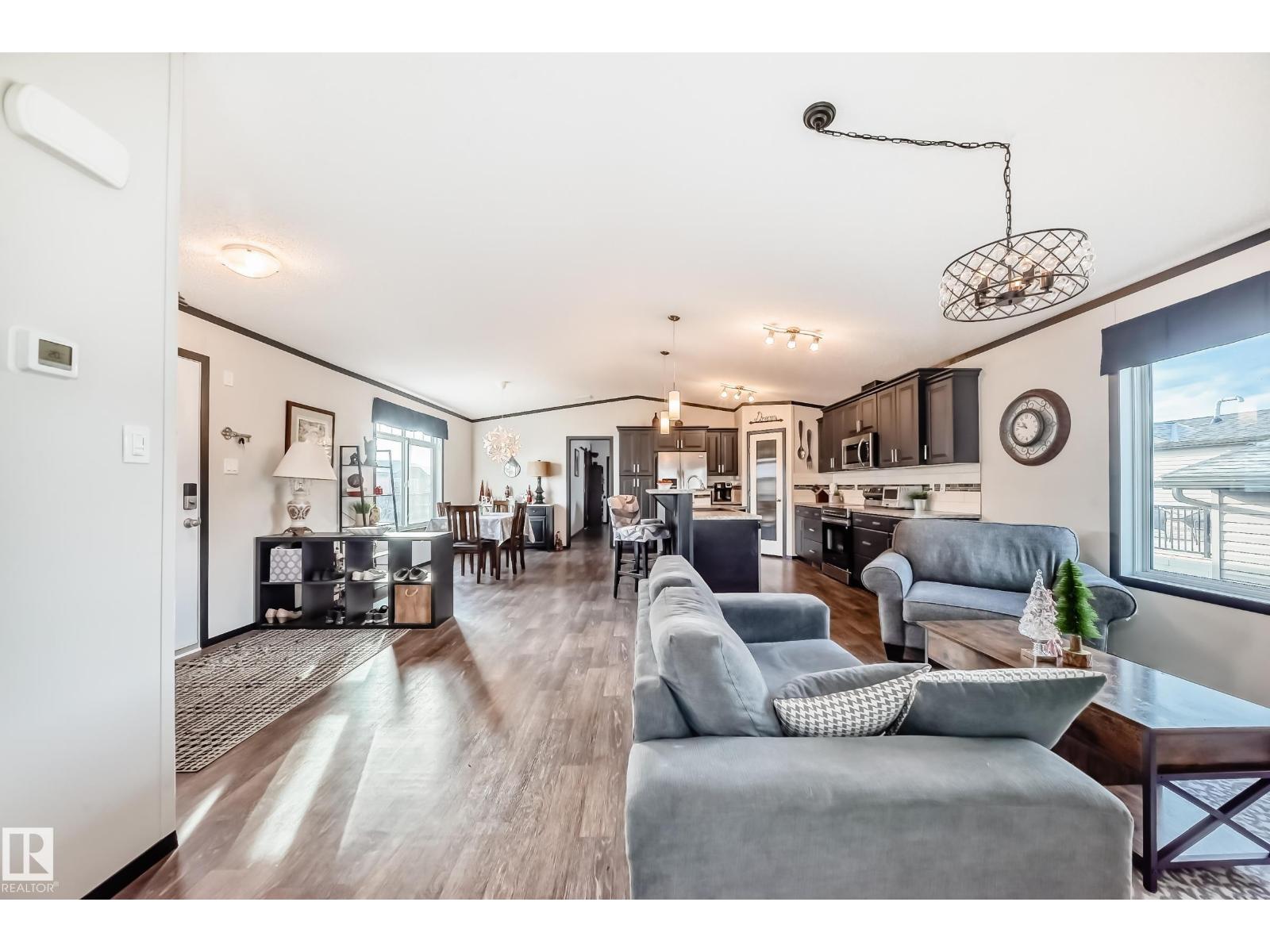 115 Hawthorn Dr, Morinville, Alberta  T8R 2P7 - Photo 19 - E4466228