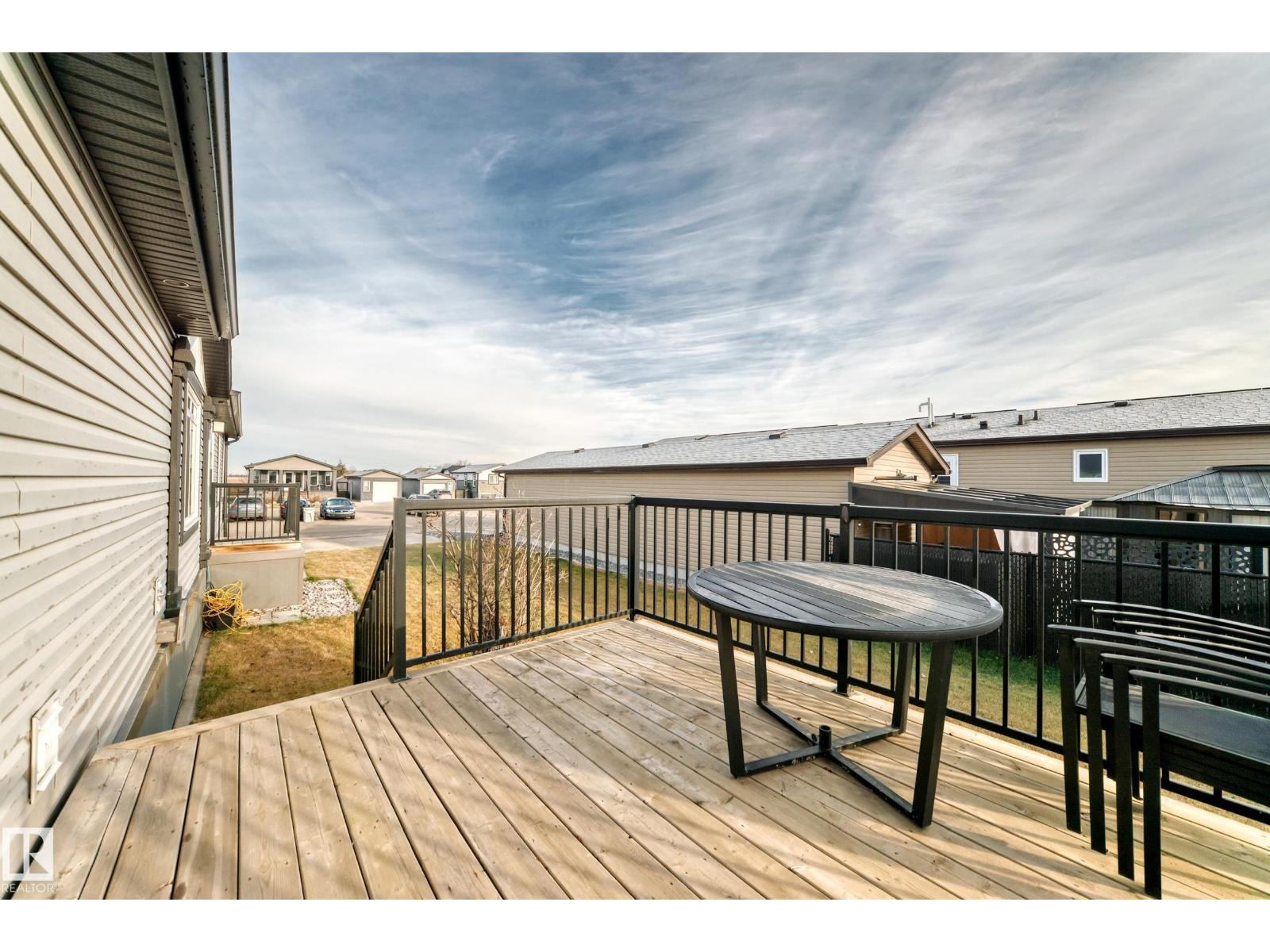 115 Hawthorn Dr, Morinville, Alberta  T8R 2P7 - Photo 37 - E4466228