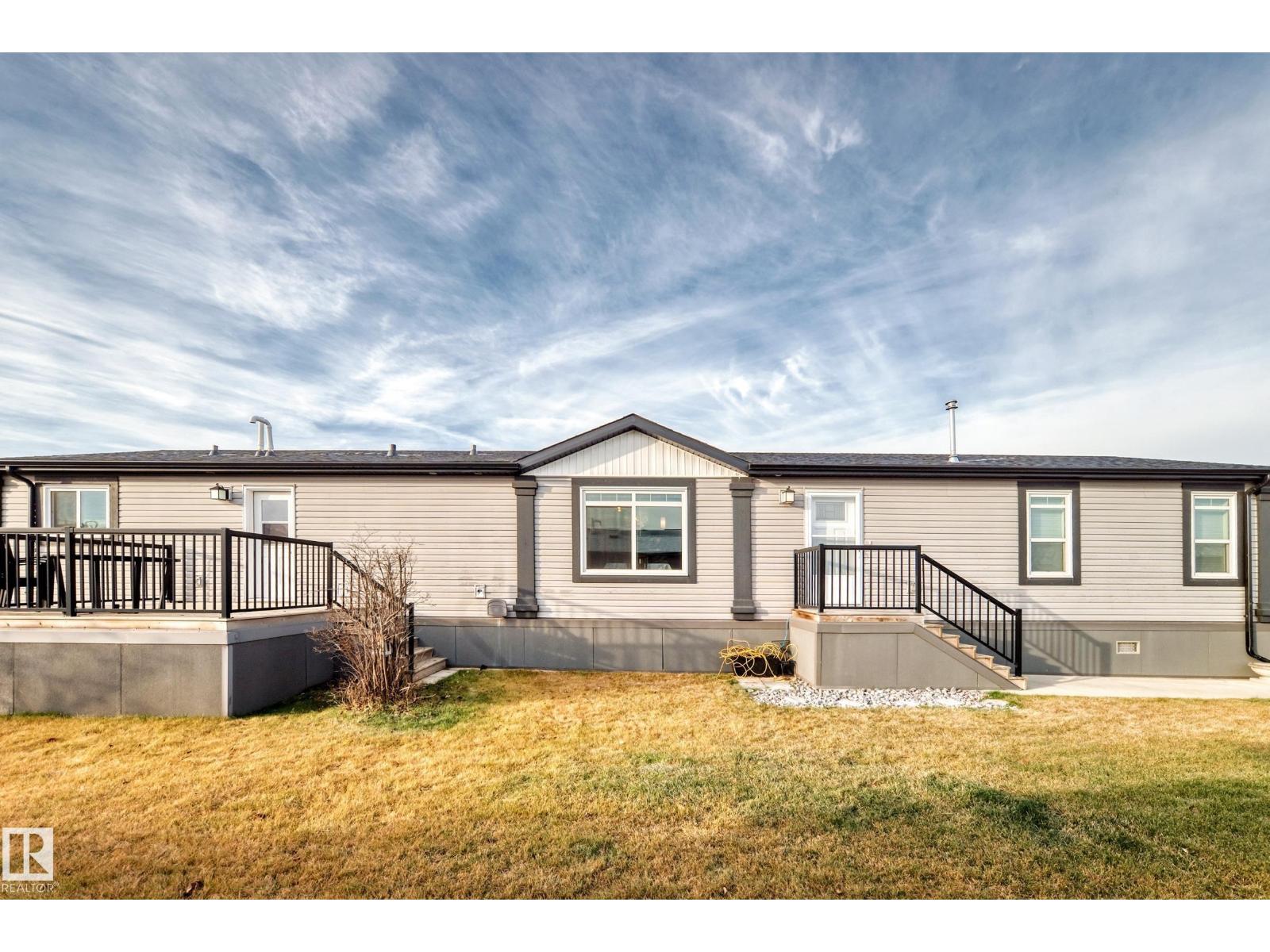 115 Hawthorn Dr, Morinville, Alberta  T8R 2P7 - Photo 42 - E4466228