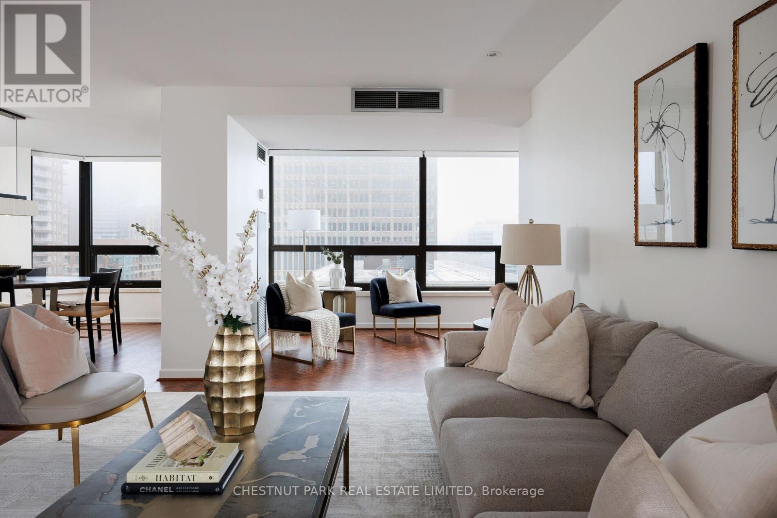 1903 - 62 Wellesley Street W, Toronto (Bay Street Corridor), Ontario  M5S 2X3 - Photo 6 - C12656000