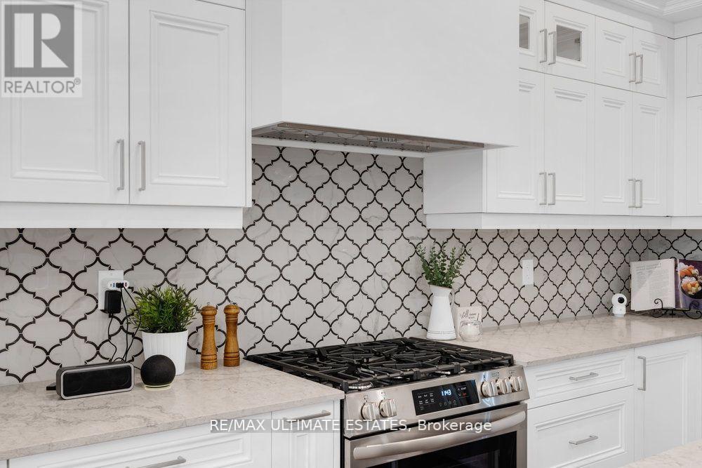 290 Bathurst Street, Toronto, Ontario  M5T 2S3 - Photo 15 - C12656020