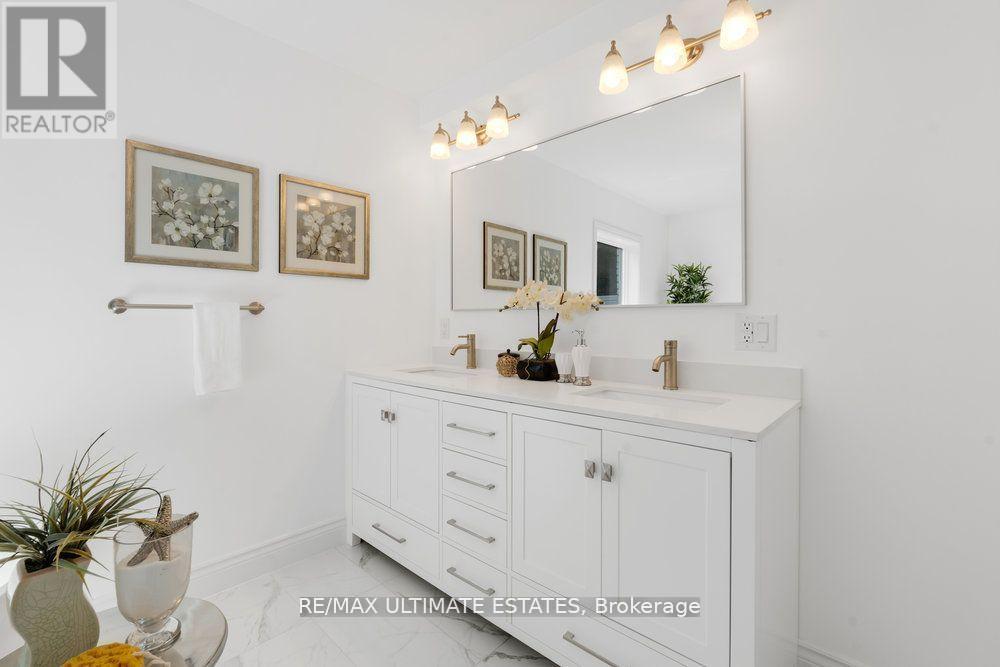 290 Bathurst Street, Toronto, Ontario  M5T 2S3 - Photo 28 - C12656020