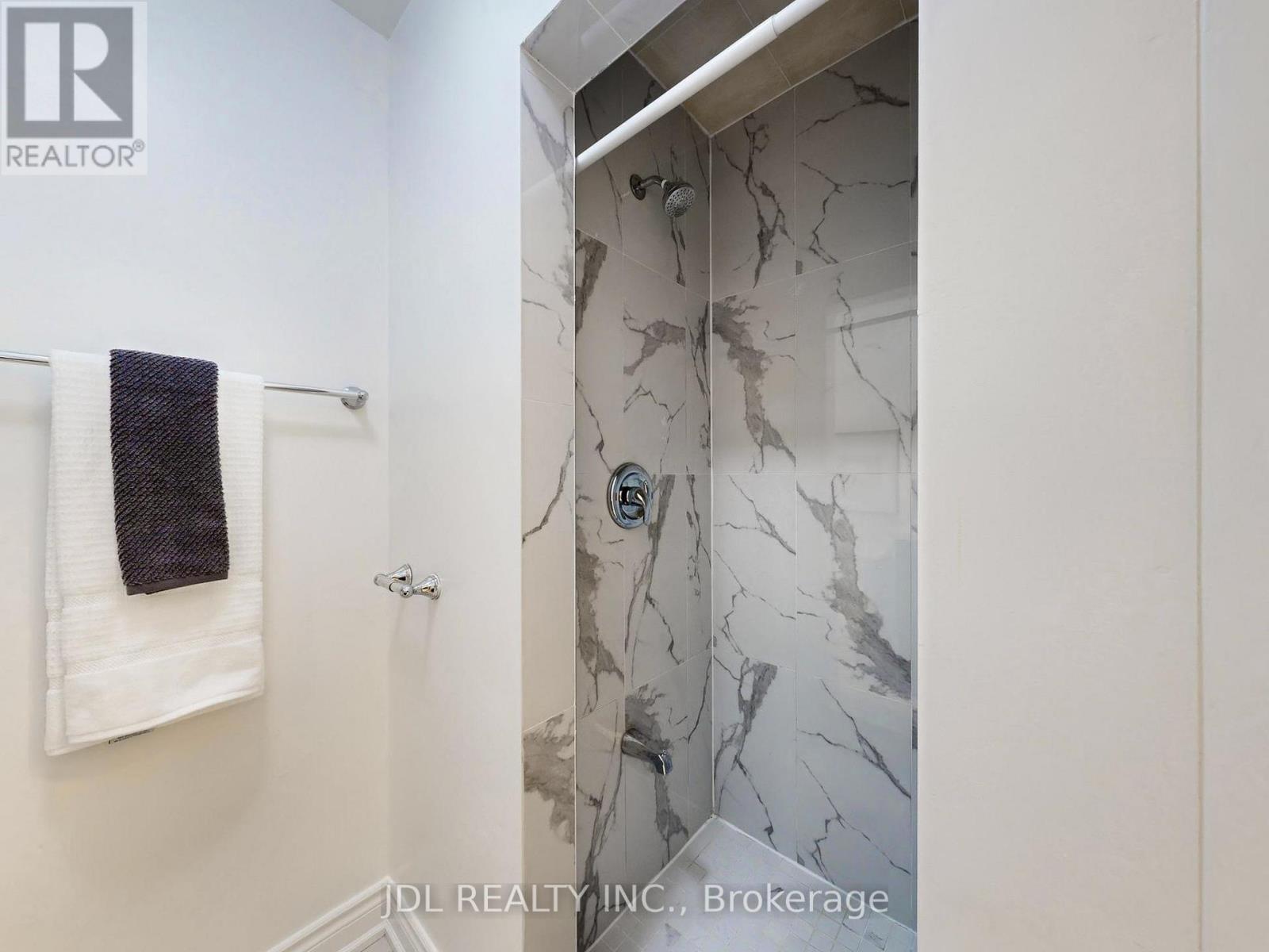 16 Clayland Drive, Toronto, Ontario  M3A 2A4 - Photo 18 - C12656026