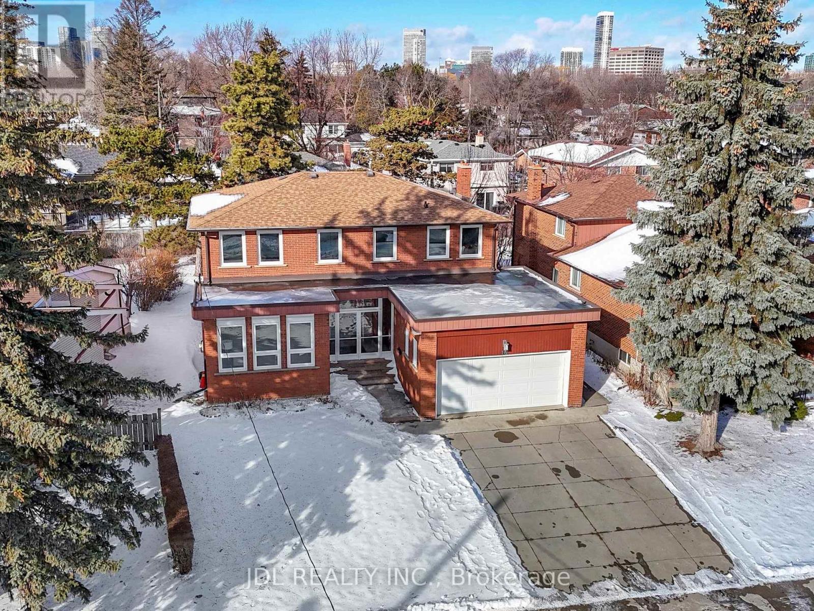 16 Clayland Drive, Toronto, Ontario  M3A 2A4 - Photo 3 - C12656026
