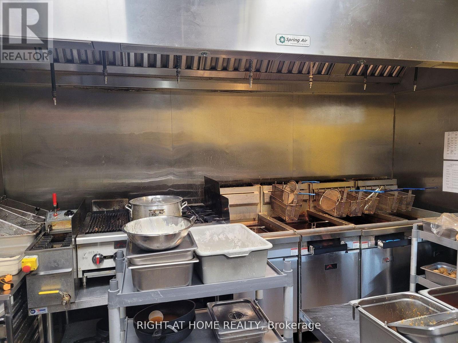 Fc-13 - 300 Borough Drive, Toronto, Ontario  M1P 4P5 - Photo 4 - E12655996