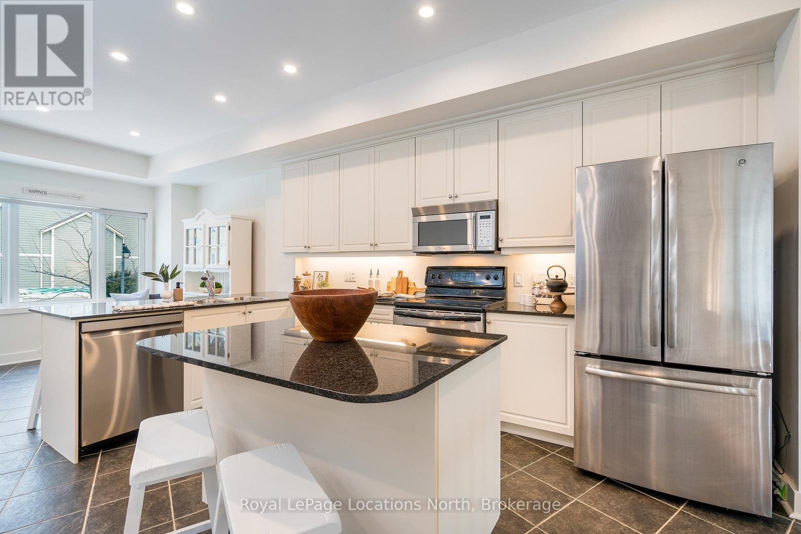 22 - 104 Farm Gate Road, Blue Mountains, Ontario  L9Y 0L7 - Photo 7 - X12612486