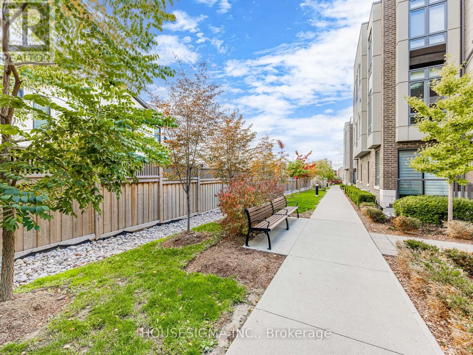 5 - 713 Lawrence Avenue W, Toronto (Yorkdale-Glen Park), Ontario  M6A 1B4 - Photo 25 - W12656032