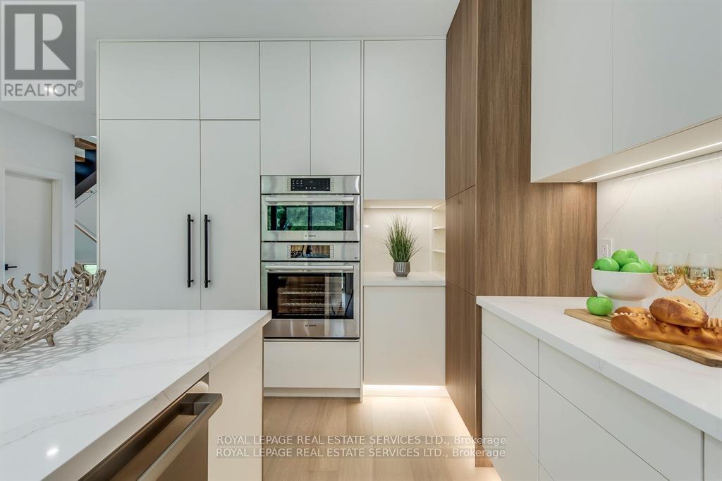 559 Walkers Line, Burlington, Ontario  L7N 2E4 - Photo 18 - W12656092