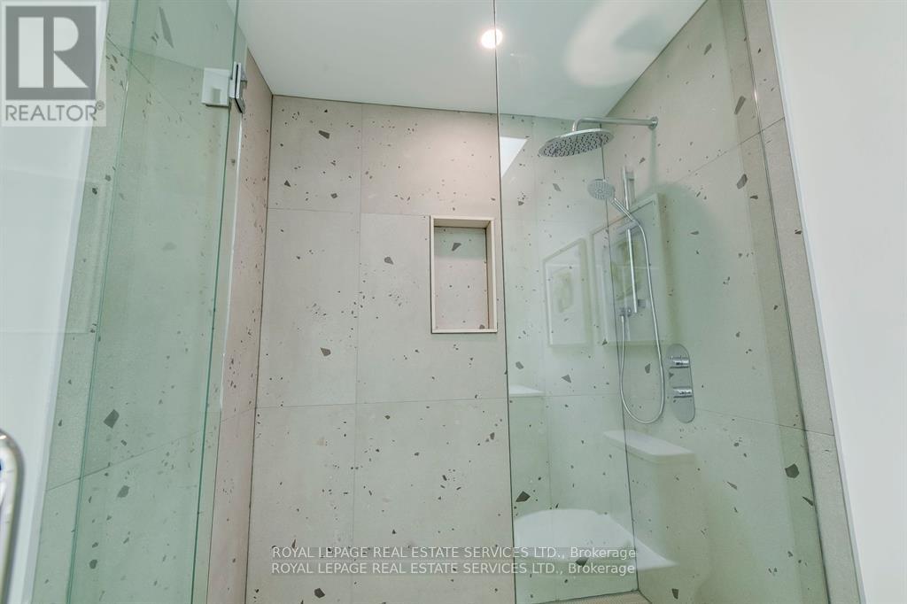 559 Walkers Line, Burlington, Ontario  L7N 2E4 - Photo 27 - W12656092