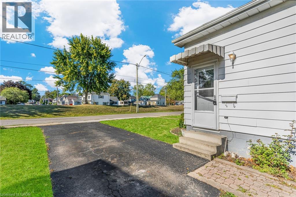 323 North Cayuga Street W, Dunnville, Ontario  N1A 1P4 - Photo 26 - 40791557