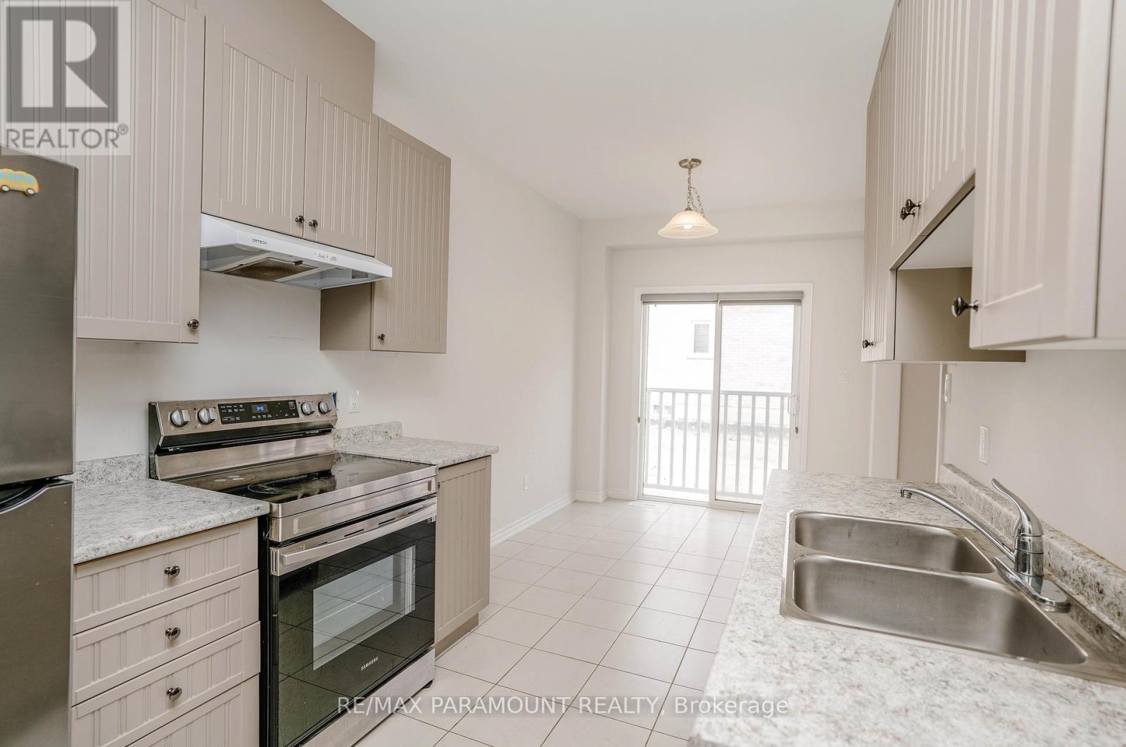 40 Bruton Street, Thorold (Thorold Downtown), Ontario  L2V 3P4 - Photo 9 - X12655970