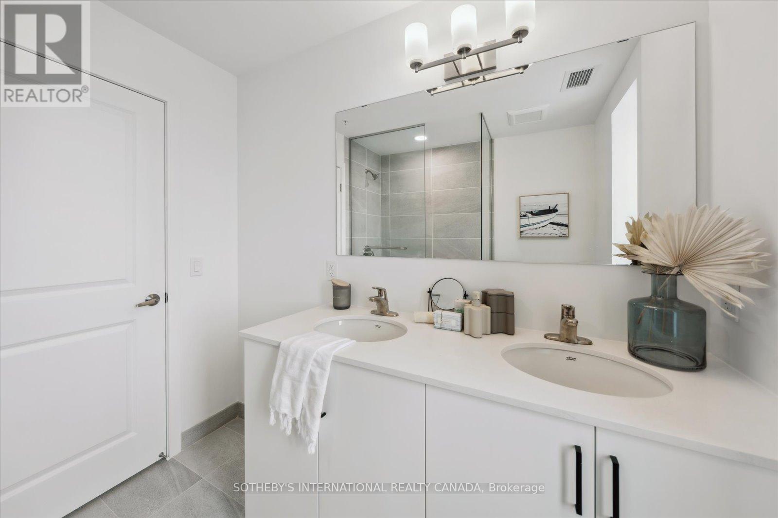 201 - 19b West Street N, Kawartha Lakes, Ontario  K0M 1N0 - Photo 20 - X12656012