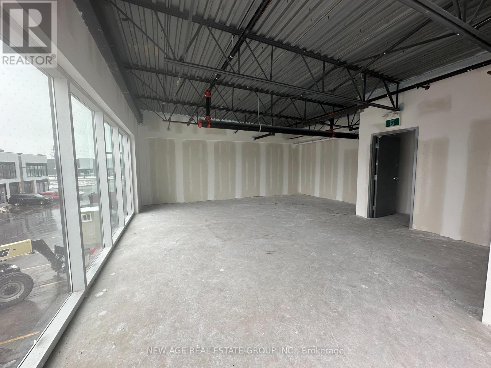 595 Hanlon Creek(2nd) Boulevard, Guelph (Kortright Hills), Ontario  N1C 0A1 - Photo 5 - X12656034