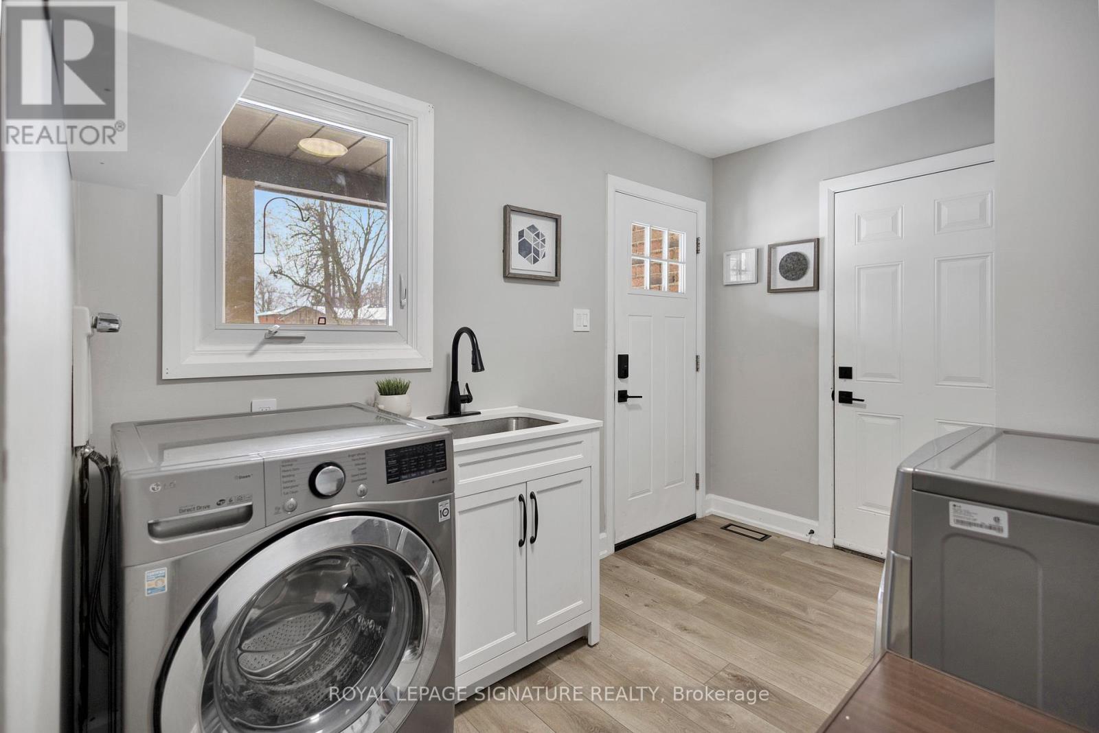 31 Pioneer Place, Brantford, Ontario  N3R 7G7 - Photo 13 - X12656062