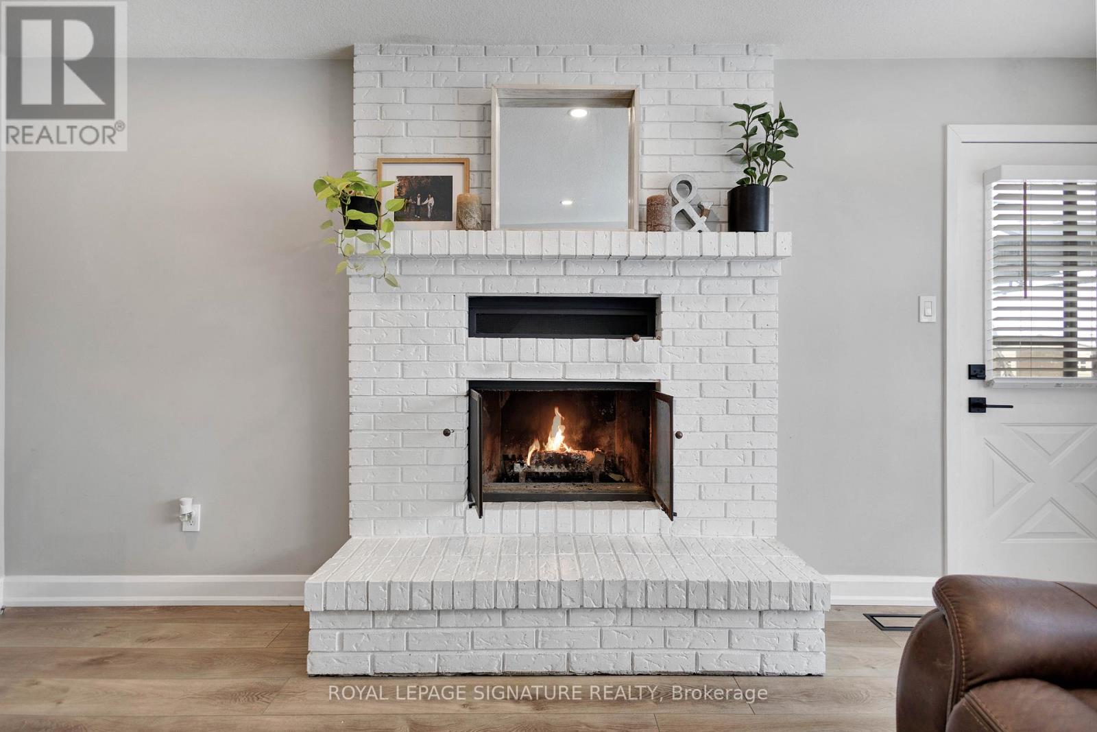 31 Pioneer Place, Brantford, Ontario  N3R 7G7 - Photo 5 - X12656062