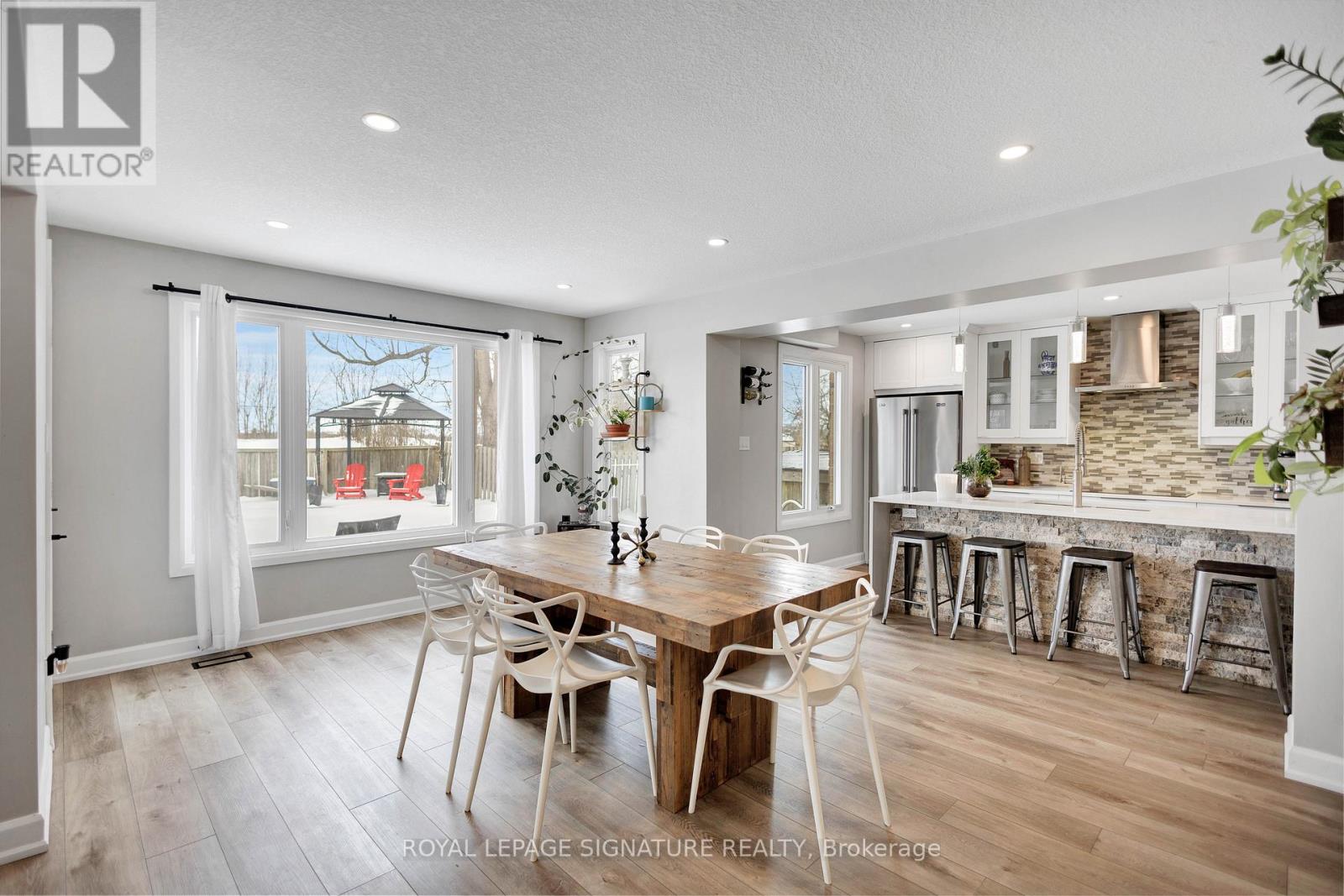 31 Pioneer Place, Brantford, Ontario  N3R 7G7 - Photo 7 - X12656062