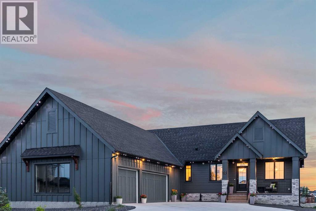 32 Monterra Landing, Rural Rocky View County, Alberta  T4C 0G8 - Photo 4 - A2276255