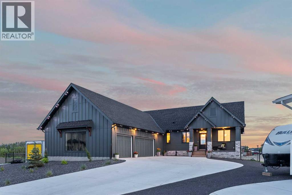 32 Monterra Landing, Rural Rocky View County, Alberta  T4C 0G8 - Photo 5 - A2276255