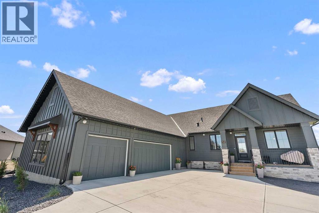 32 Monterra Landing, Rural Rocky View County, Alberta  T4C 0G8 - Photo 6 - A2276255