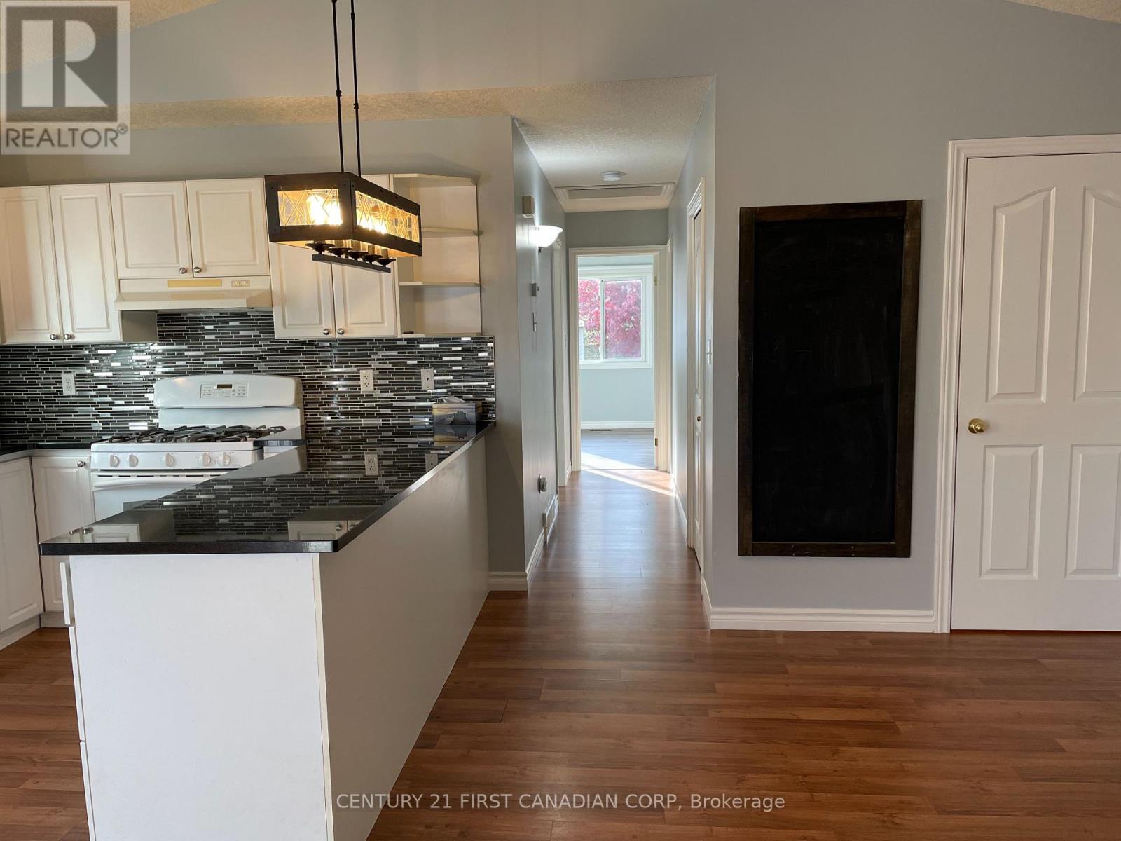 57 St Julien Street, London East, Ontario  N5Z 2M5 - Photo 6 - X12653792