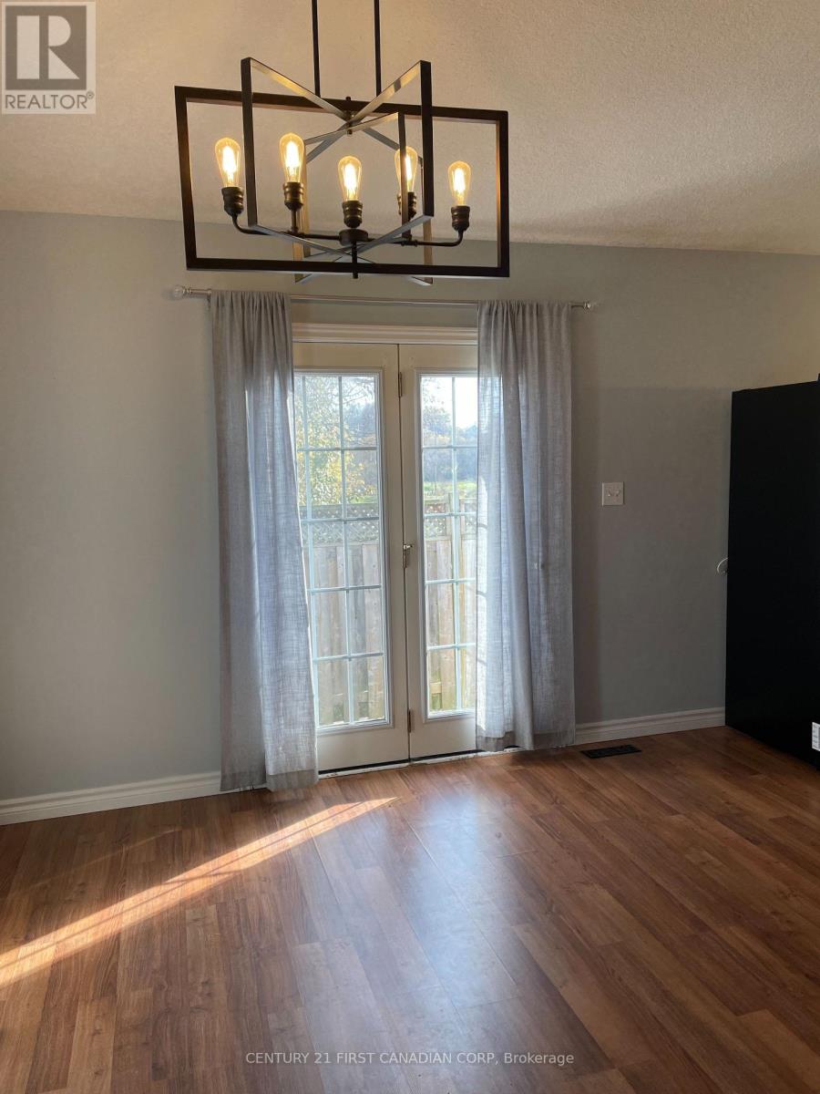 57 St Julien Street, London East, Ontario  N5Z 2M5 - Photo 4 - X12653792