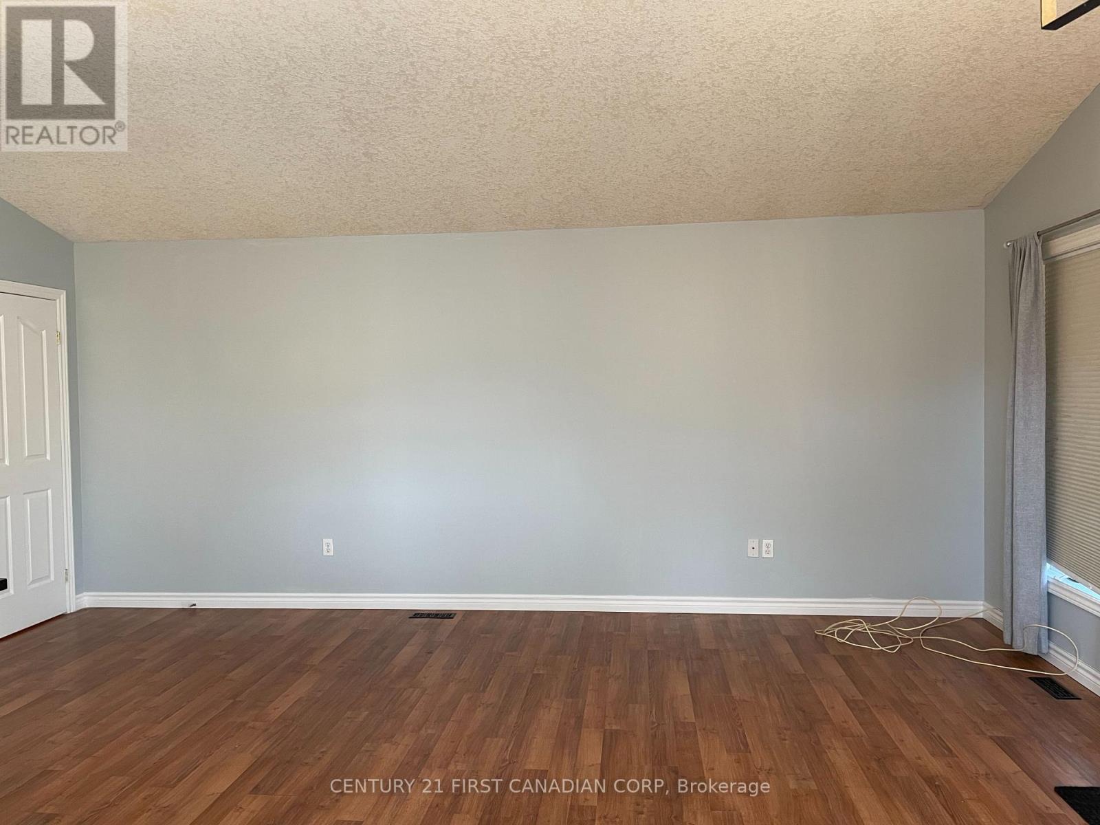 57 St Julien Street, London East, Ontario  N5Z 2M5 - Photo 5 - X12653792