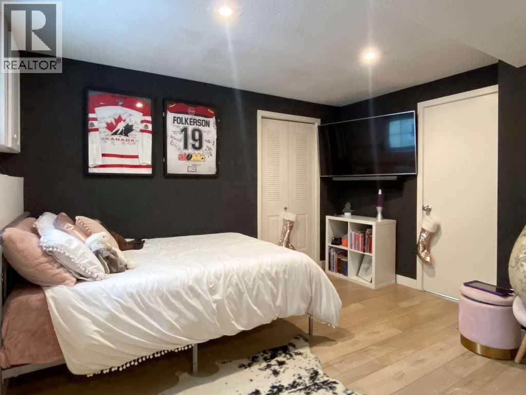 344 Point Mckay Gardens Nw, Calgary, Alberta  T3B 4V8 - Photo 31 - A2275896